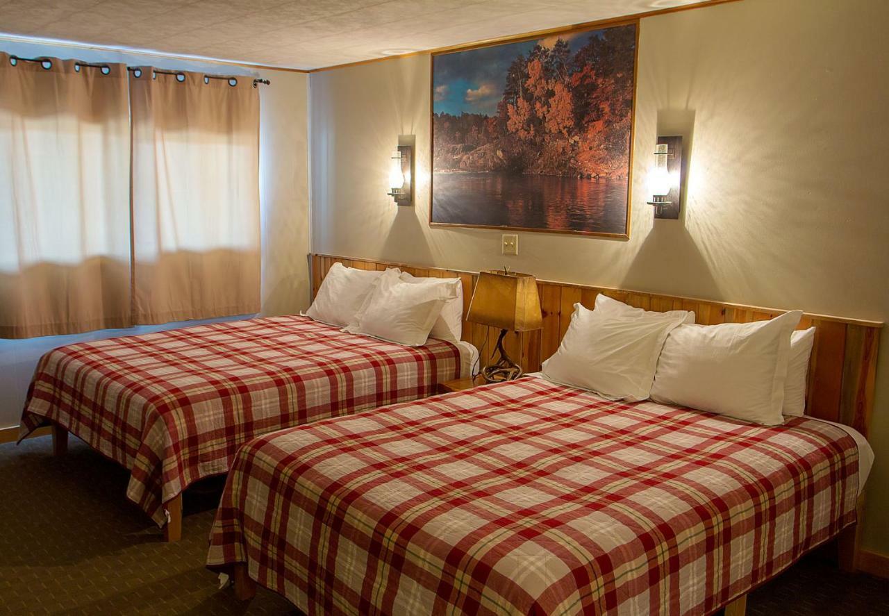 High Country And Hotel Cooke City