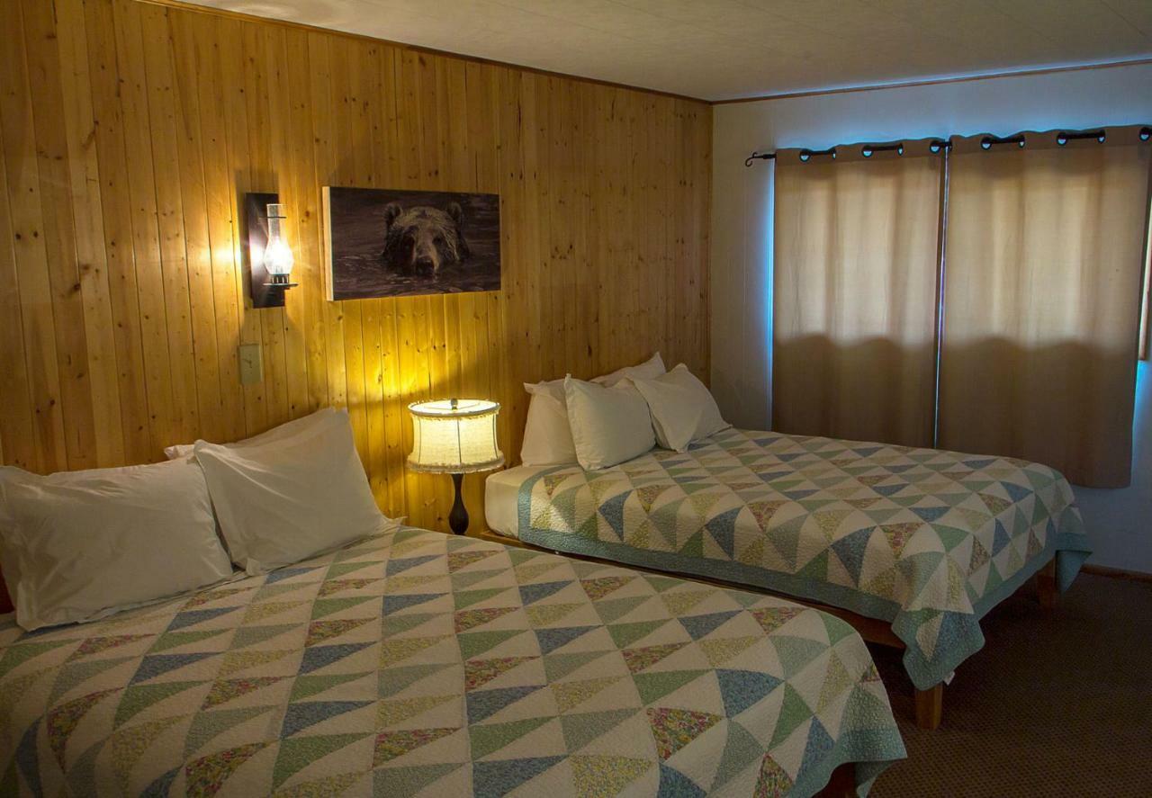 Hotel High Country And Cooke City