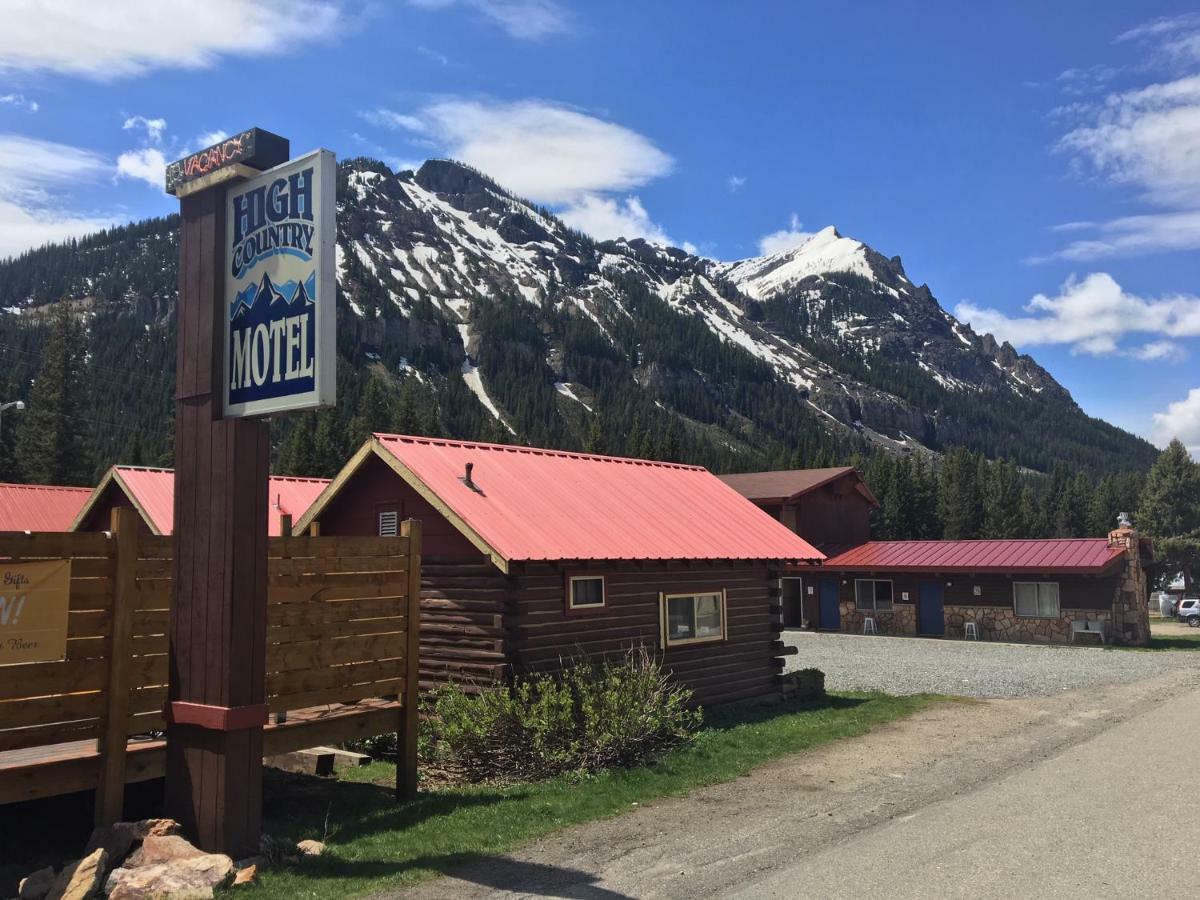 Hotel High Country And Cooke City